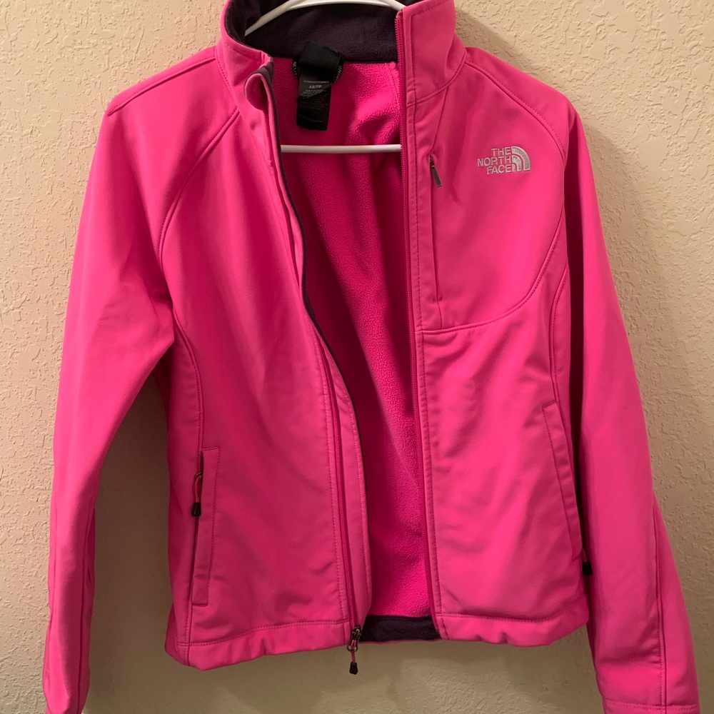 Women’s Xs north face wind breaker